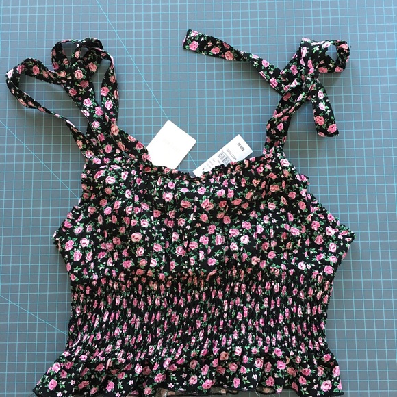 NWT! PacSun, Lottie Moss, Black Top with Pink Rose Floral Print - Picture 5 of 9